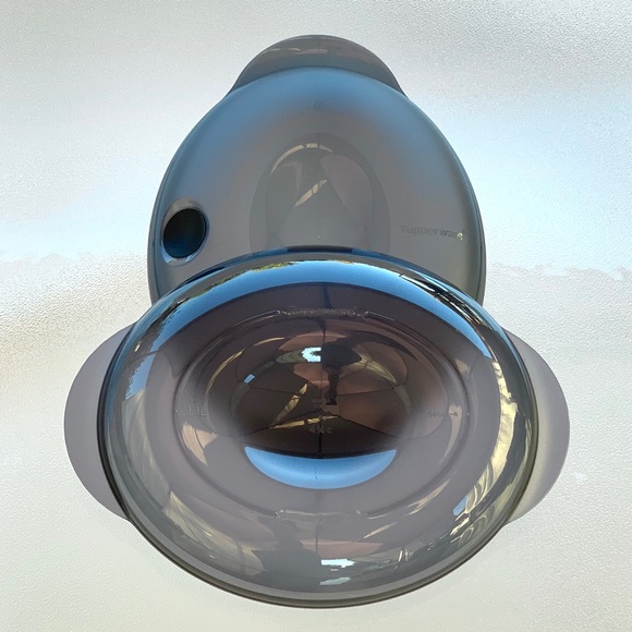 Tupperware Oval Heat N Serve Dark Gray Microwave Container and Lid - Picture 6 of 8